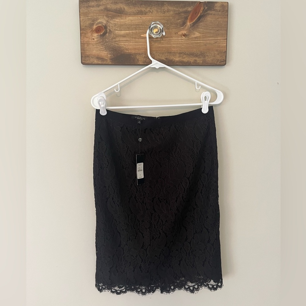 NWT Gorgeous, black, lace Talbots skirt size 6